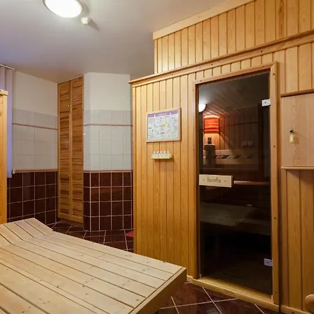 Laetitia Panzio * Kaposvár